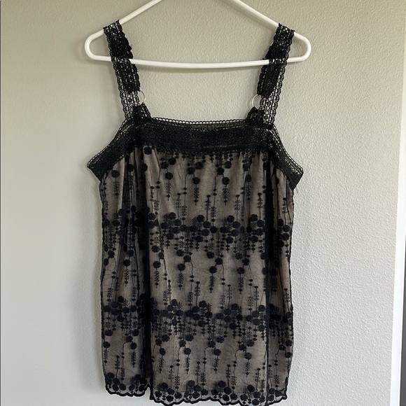 Tops - Elegant Black Lace Women's Top